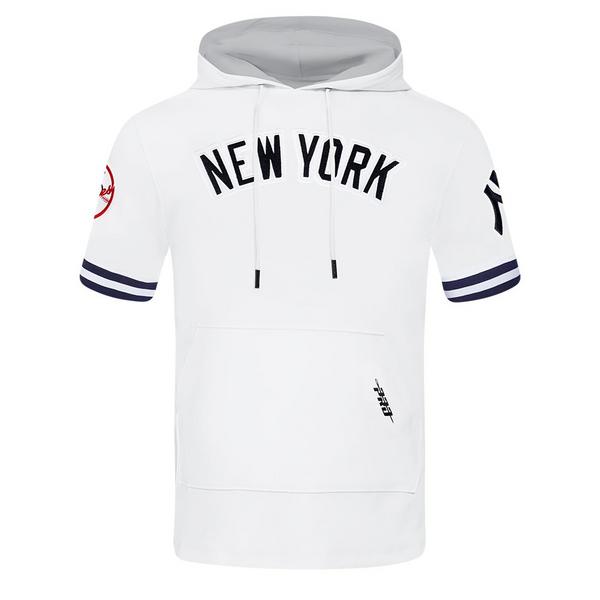 Pro Standard Men's MLB New York Yankees Classic Chenille Short Sleeve Pullover Hoodie